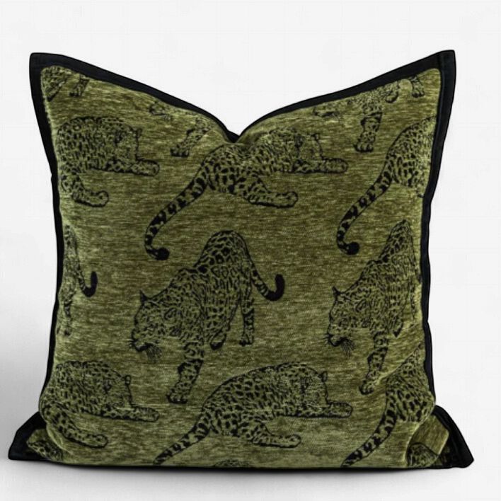 Cushion Leopard Green Velvet 50cm