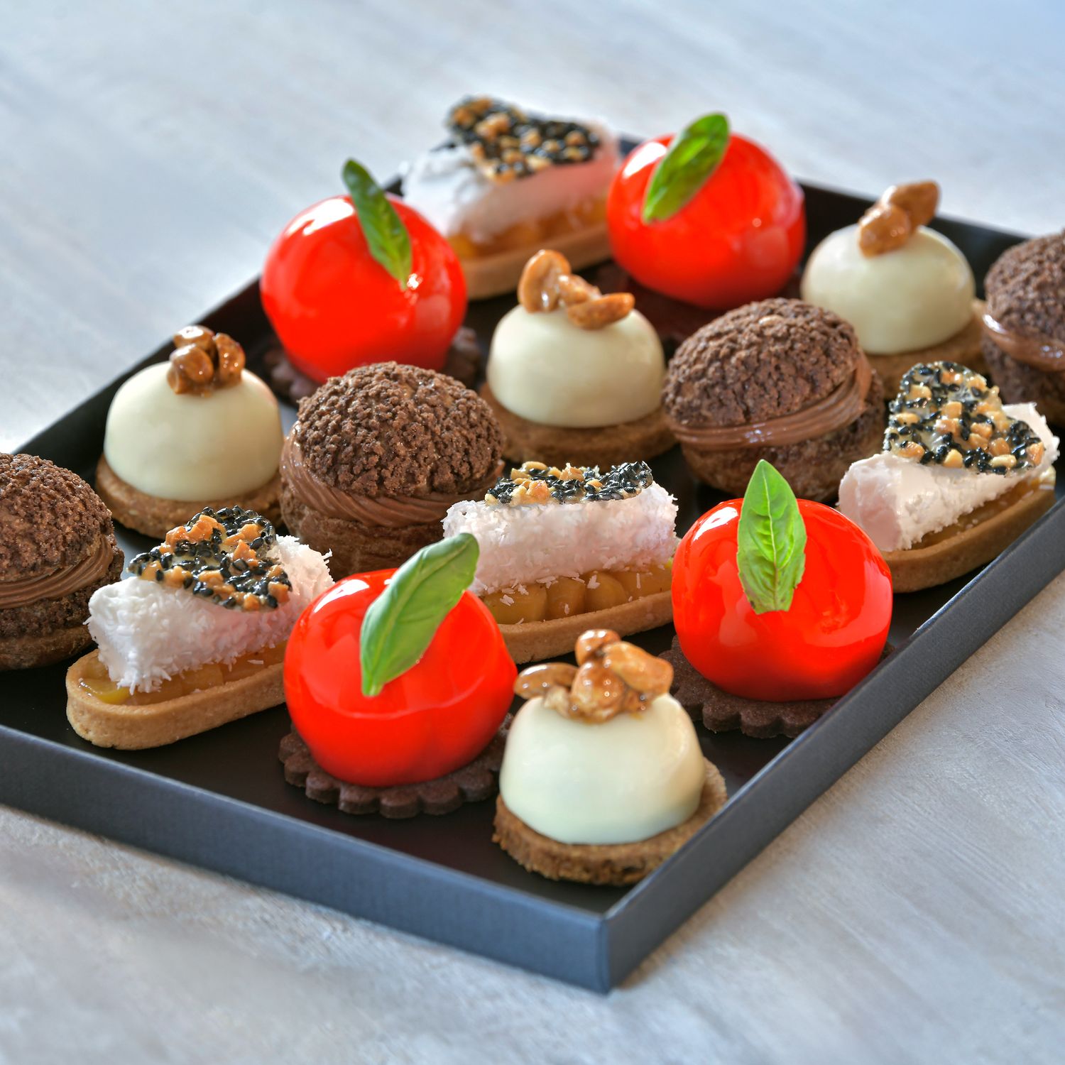 1 plateau de petits fours ÉCLATS D&#39;AMOUR
