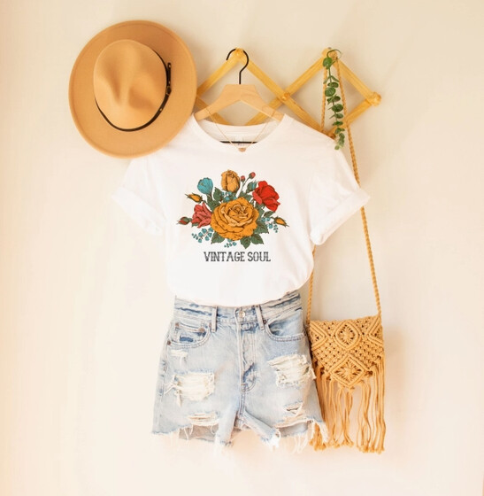 Genevieve Vintage Soul Graphic T-Shirt