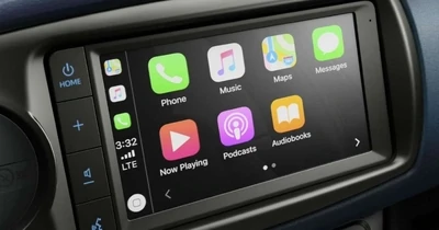 AUTORADIO TELECAMERE TELEFONIA -TABLET-MONITOR-INTERFACCE ANDROID CARPLAY CUSTOMFIT COMPONENTI DJ E KARAOKE