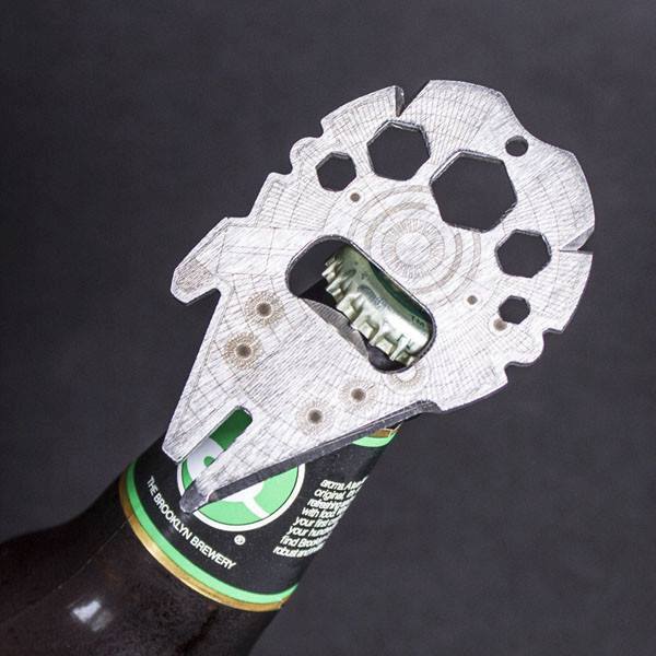 Multifuncional Halcon Milenario