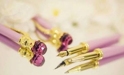 Pluma Real Sailor Moon