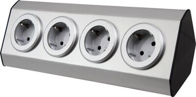 4 Stopcontacten, 1,5 meter kabel Zilver