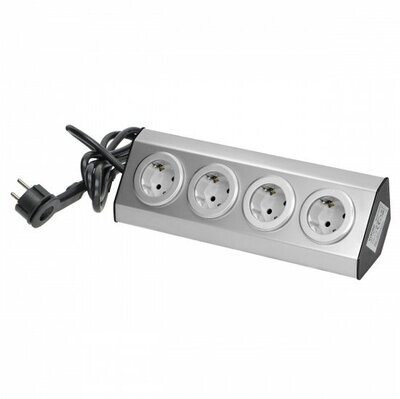 4 Stopcontact. 1,5 Meter kabel - Zilver