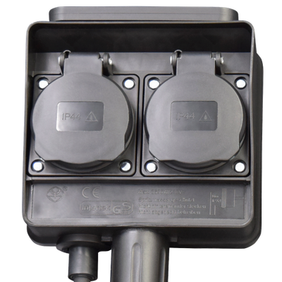 2x stopcontacten en grondpen - IP44  Kabellengte 3 meter