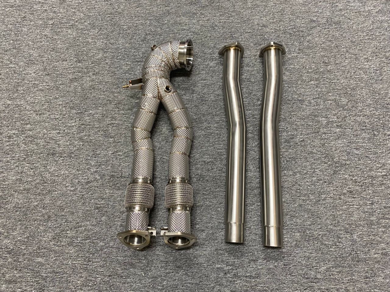 Audi RS3 8Y Downpipe (Cattles)