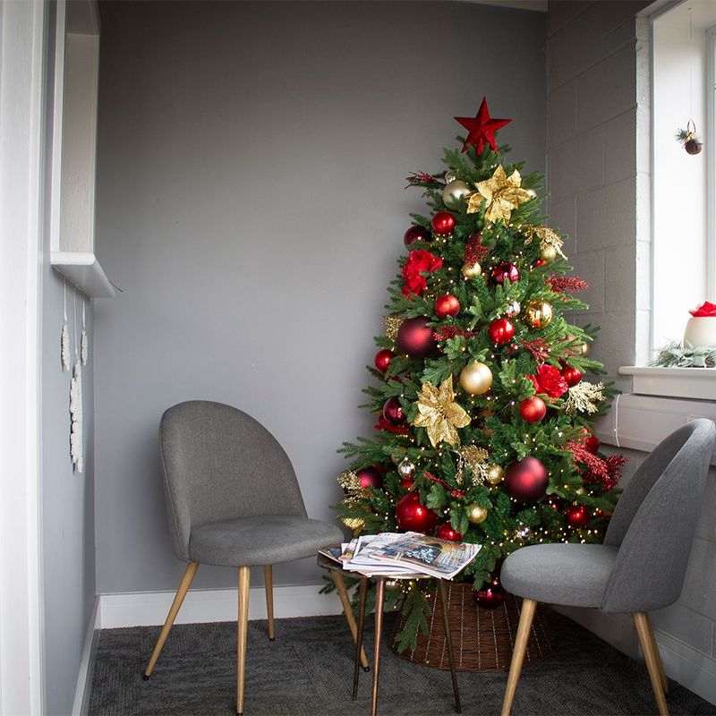 Traditional Theme Range - Decorated Luxury Greenery