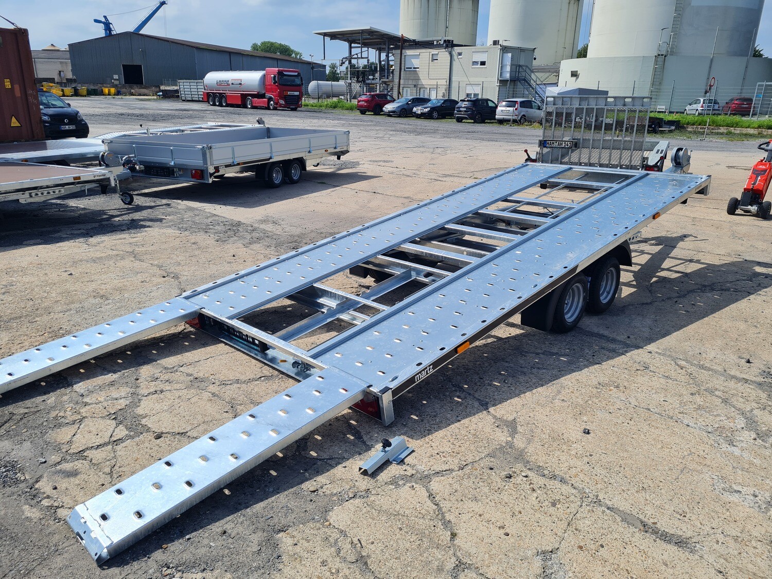 Autoanhänger Autotrailer Autotransporter kippbar 4,56m x 2,0m 3000kg mit Stahlstandschienen rechts/links⭐NEU⭐
