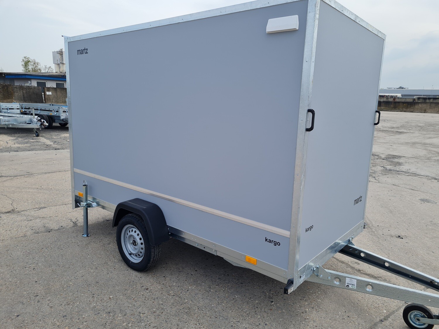 Martz Autoanhänger Kofferanhänger 2,50m x 1,25m x 1,50m 750kg mit Heckrampe⭐NEU⭐