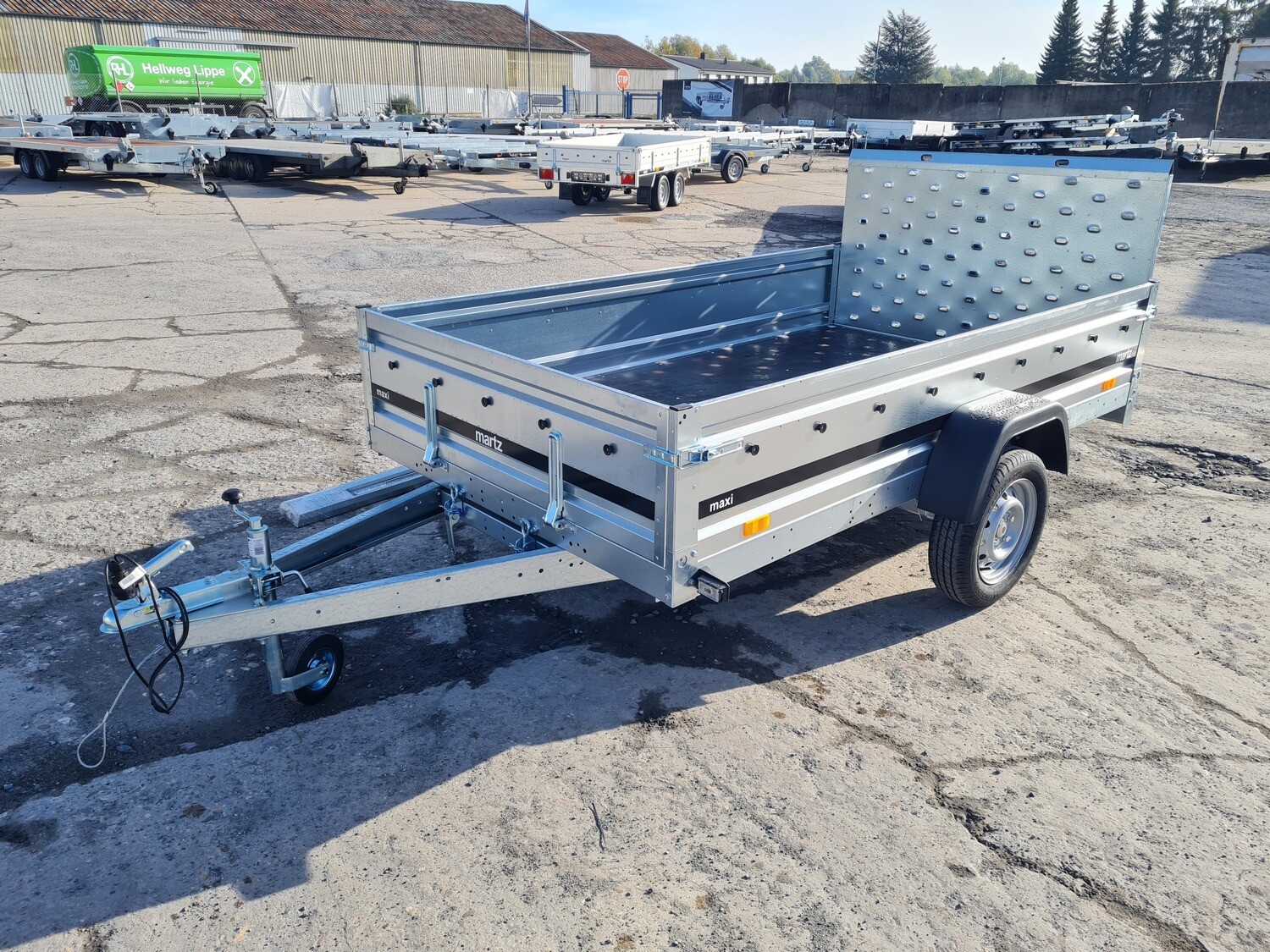 Autoanhänger Kastenanhänger Tieflader kippbar mit Rampe 2,64m x 1,50m 750kg⭐NEU⭐