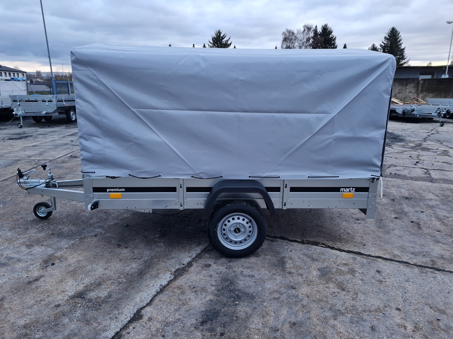 Martz Autoanhänger Kastenanhänger Tieflader Planenanhänger 2,30m x 1,26m_750kg⭐NEU⭐