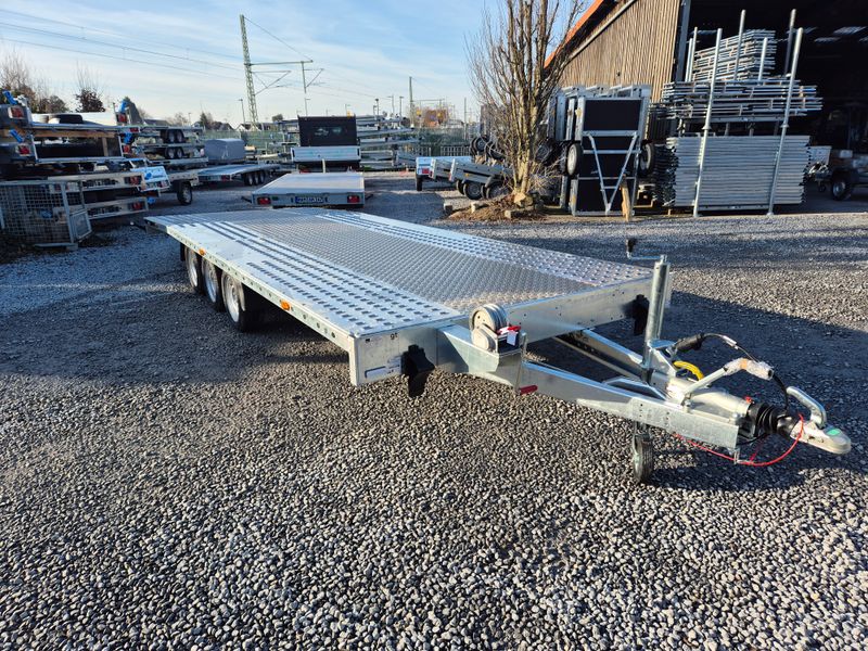 Martz Autoanhänger Autotransporter Trailer 6,0m x 2,15m 3,5t 3 Achsen mit Aluriffelblech mittig und abgesenkte Ladefläche hinten⭐NEU⭐