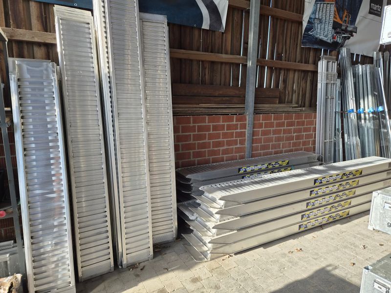 Auffahrrampen Anhänger Rampen aus Alu 1,0t - 44t von 1m - 5m⭐NEU⭐