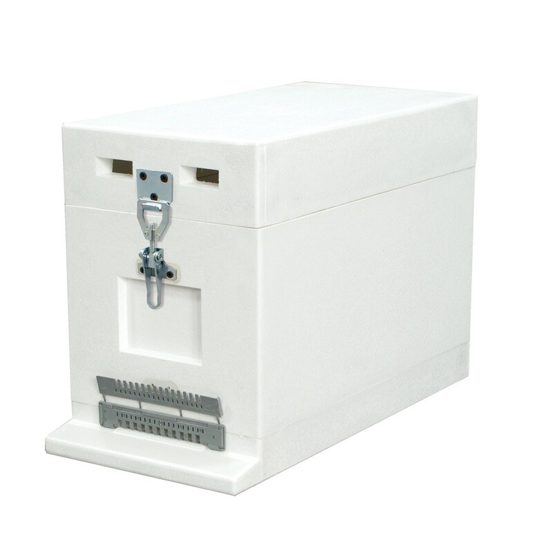 6-frame beehive American Langstroth