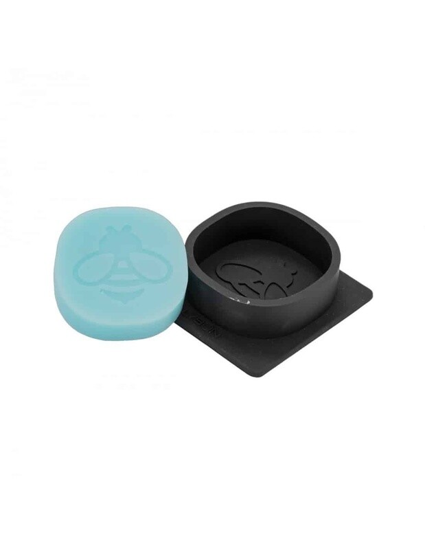 Soap Mould- bee on an oval