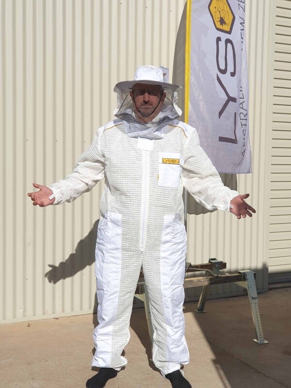 Ventilated Mesh Beekeeping Overall with Mask- PREMIUM LINE