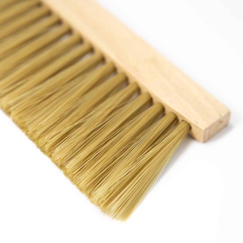 Artificial bristle brush, short