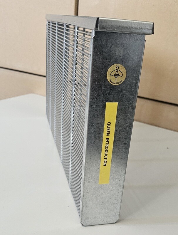 Queen Rearing Equipment