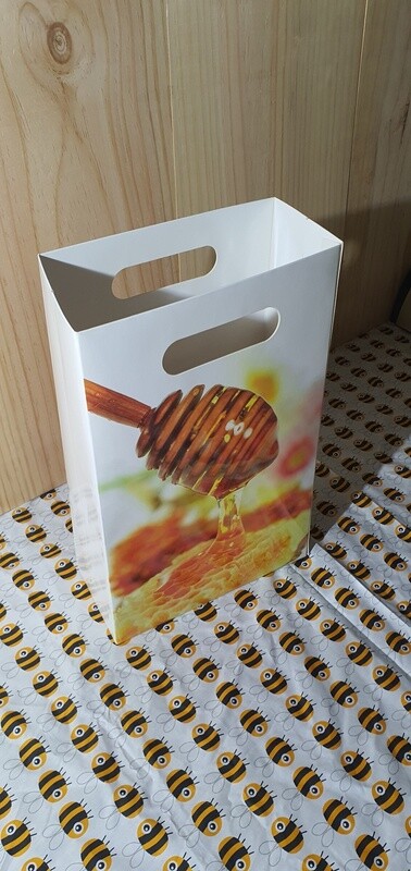 Gift paper bag - sturdy and attractive