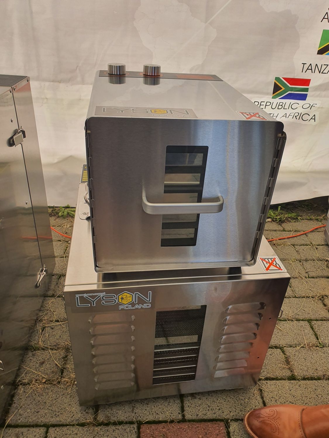 Stainless Steel Pollen Dryer (10 Shelves / 20 kg)