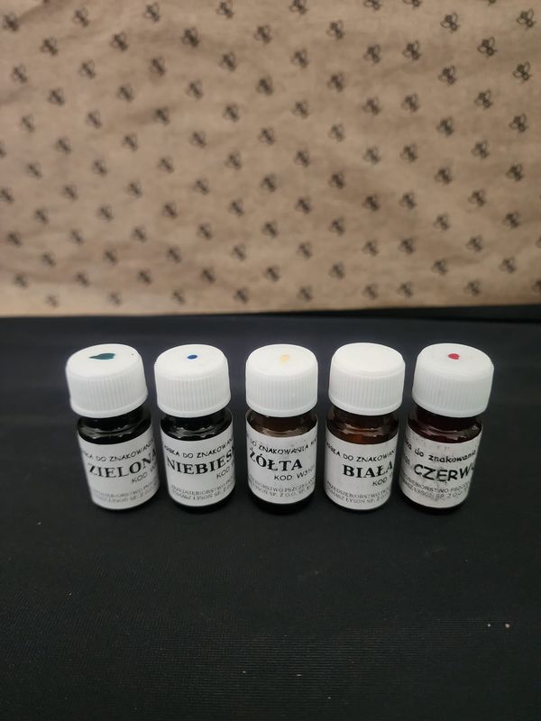 Paint For Queen Marking