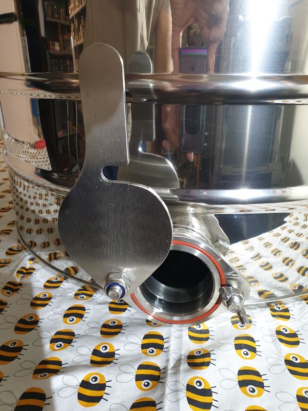 Stainless Steel Settling Tank with Valve - Various Sizes