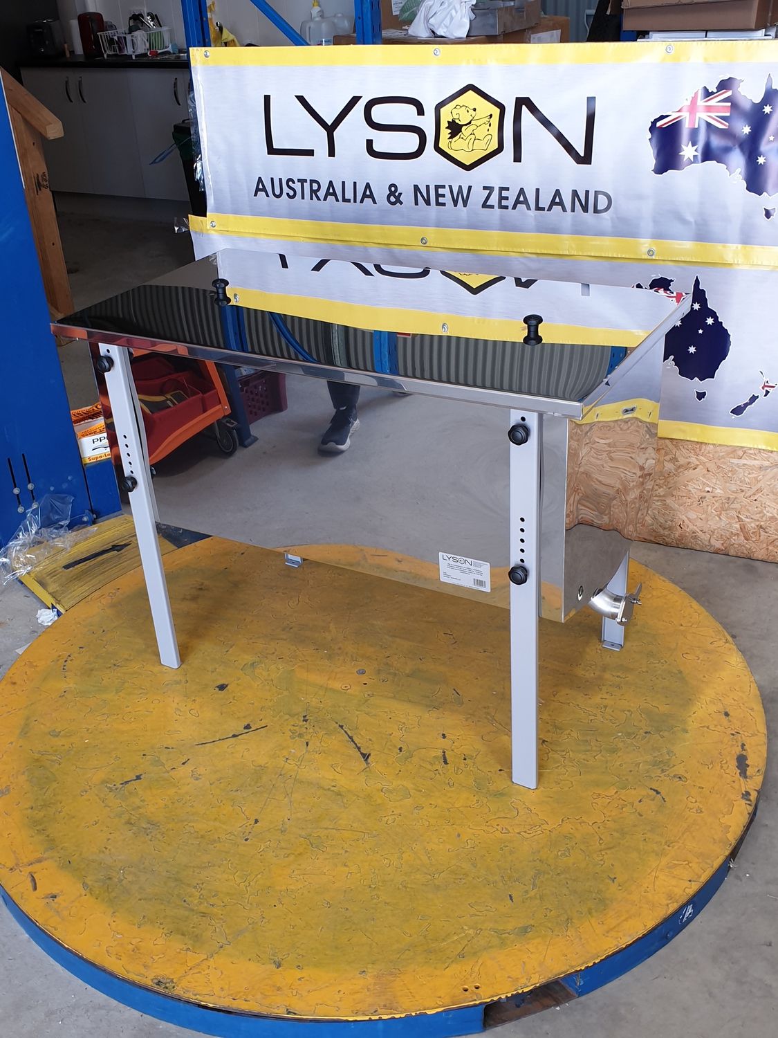 Uncapping Tables (Various Sizes), Design: Reinforced, Size: 1 m