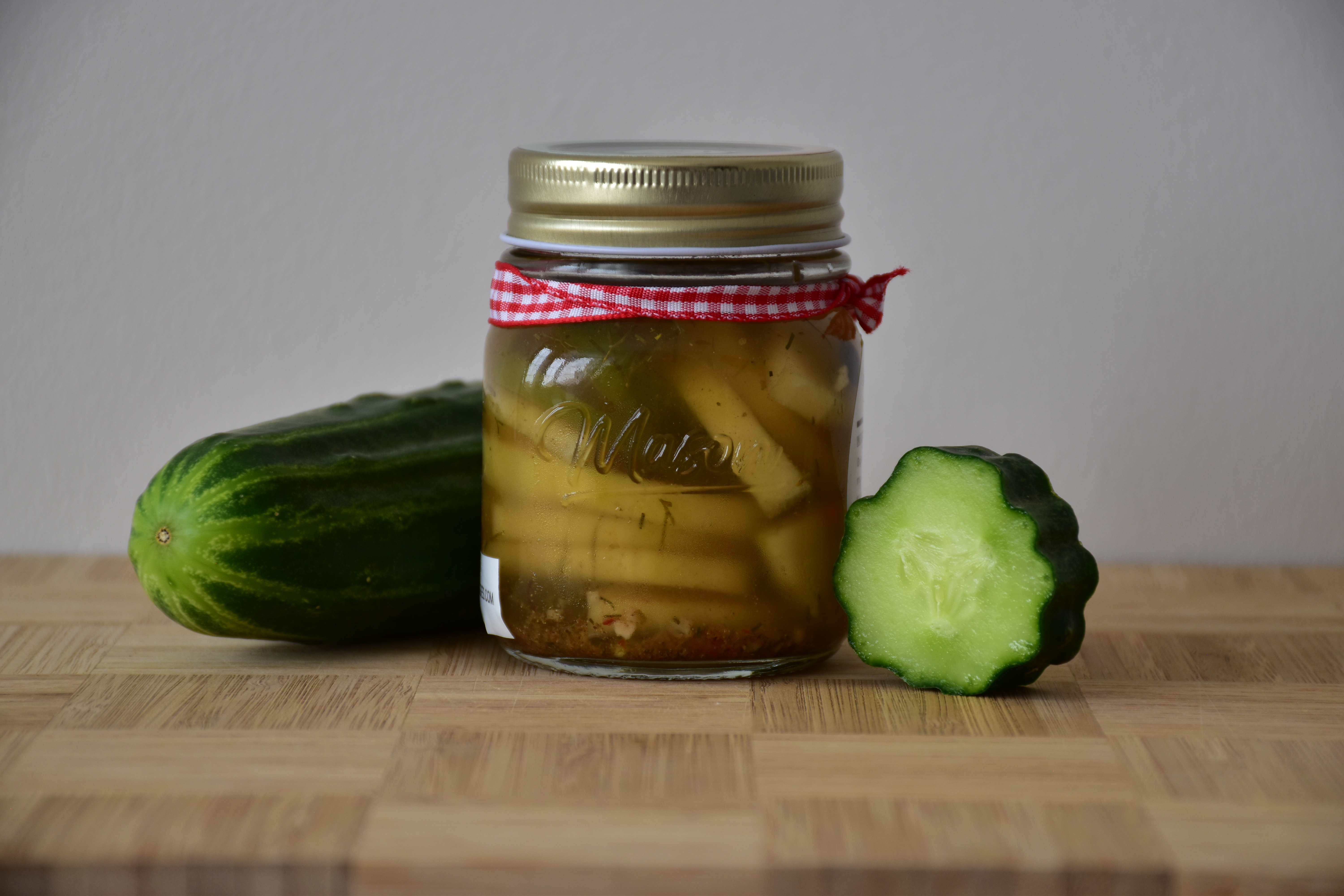 Organic Dill Pickled Cucumbers Hot