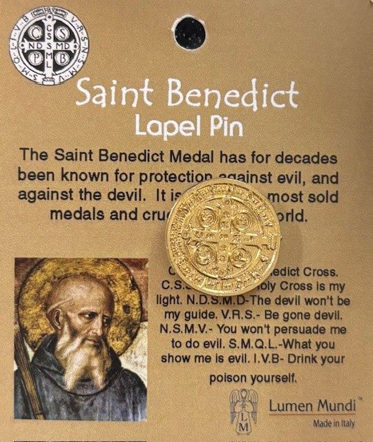 LAPEL PIN - GOLD ST BEN