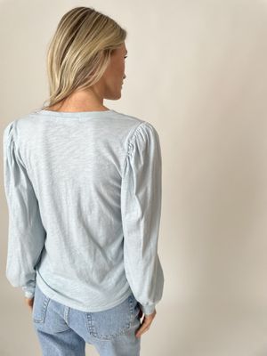Kira V-Neck in Aquamarine