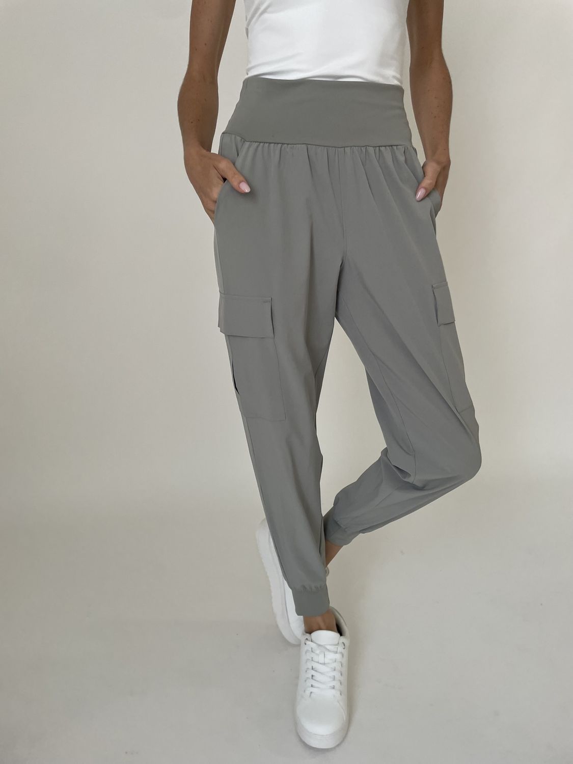 Lightweight Jogger Kristie Taupe