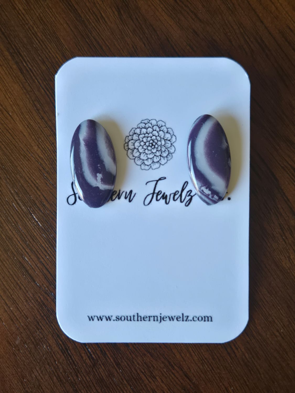 Wampum Medium Ovals Studs