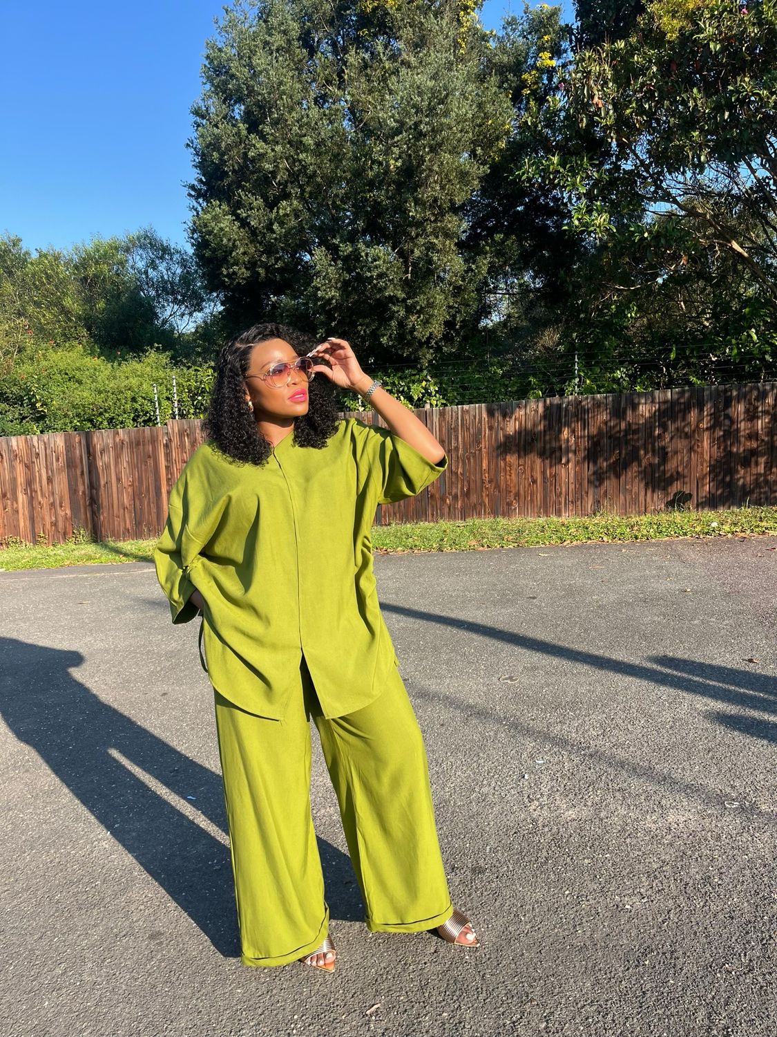 Rich Aunt Phalazo Two Piece