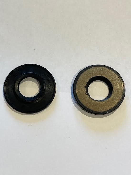 Small Oil Seal (15mm bore)
