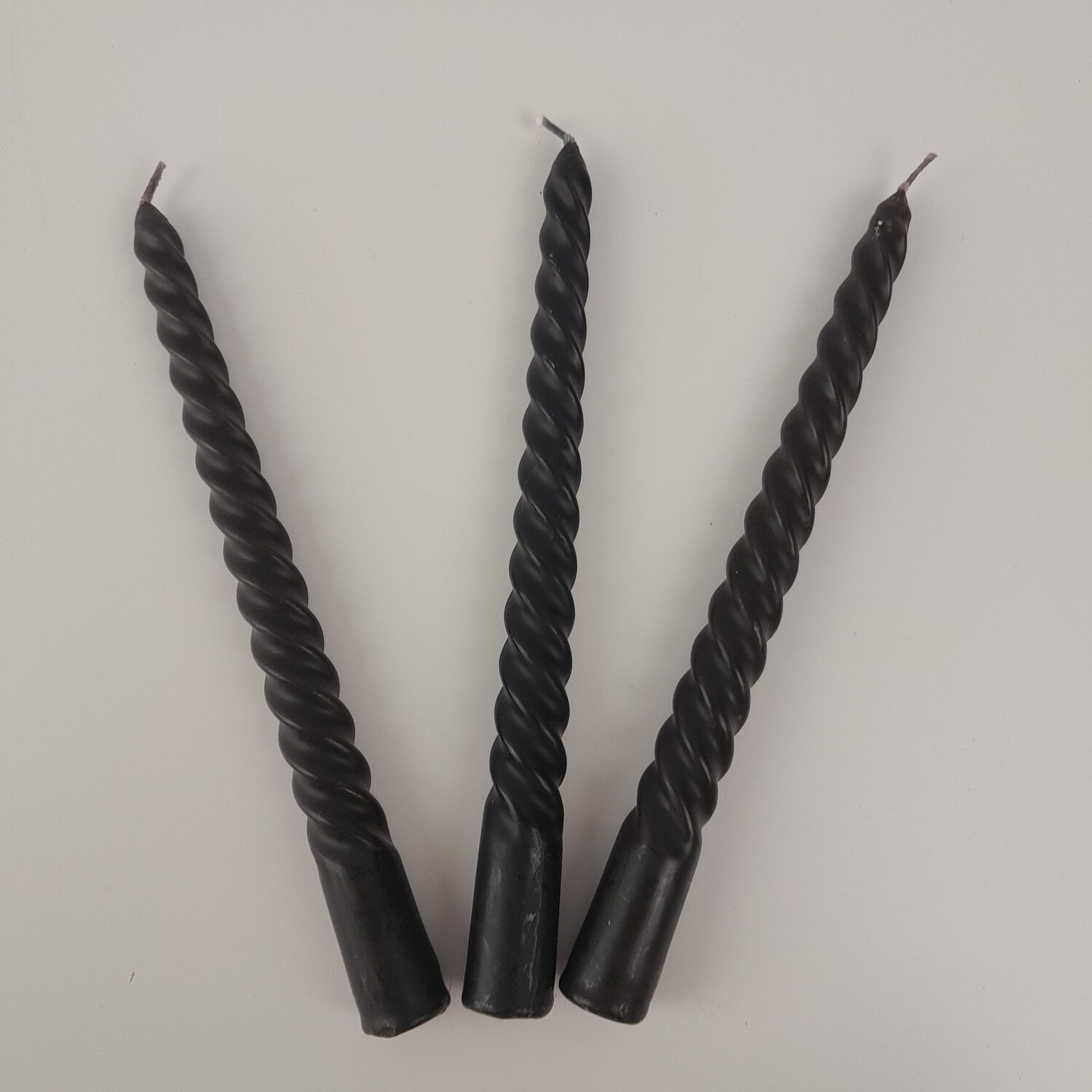 GEDRAAIDE Kaars Zwart 2x20cm (1)