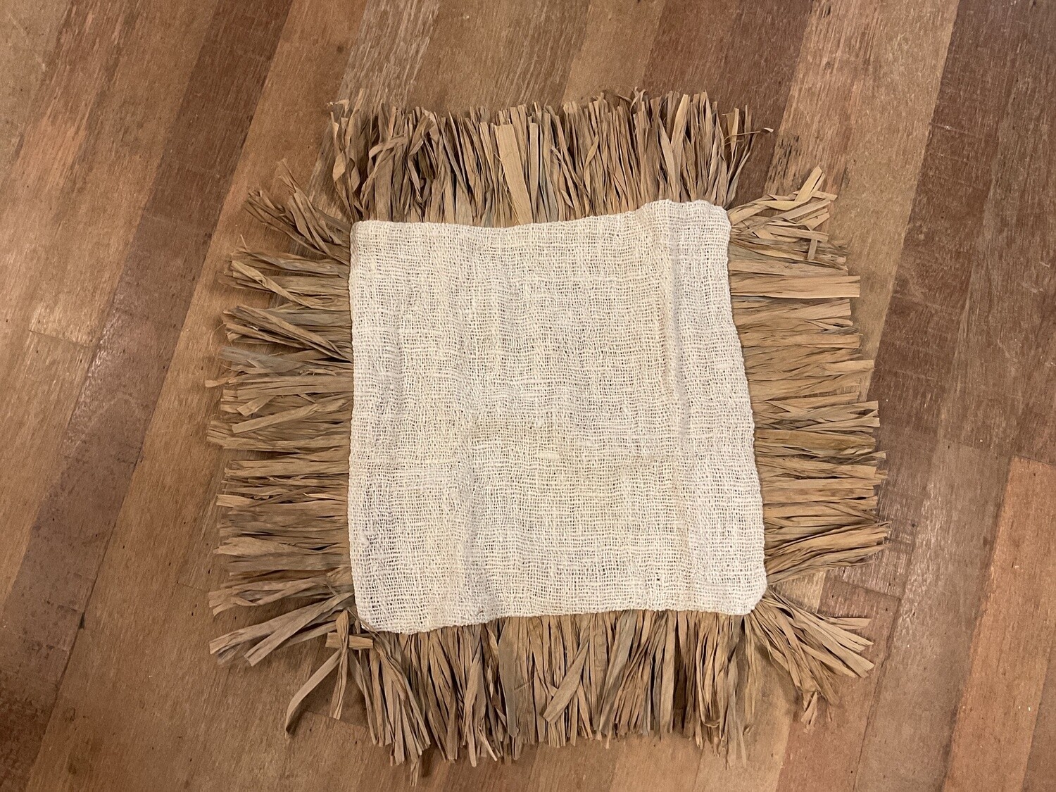 Linnen Kussen Raffia