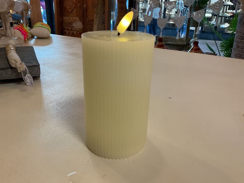 Led Kaars Crème M