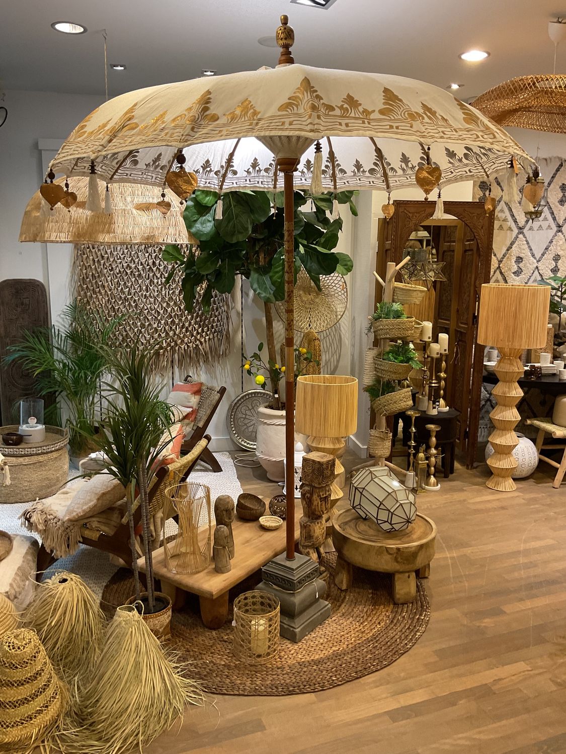 Bali parasol crème/goud met bedels