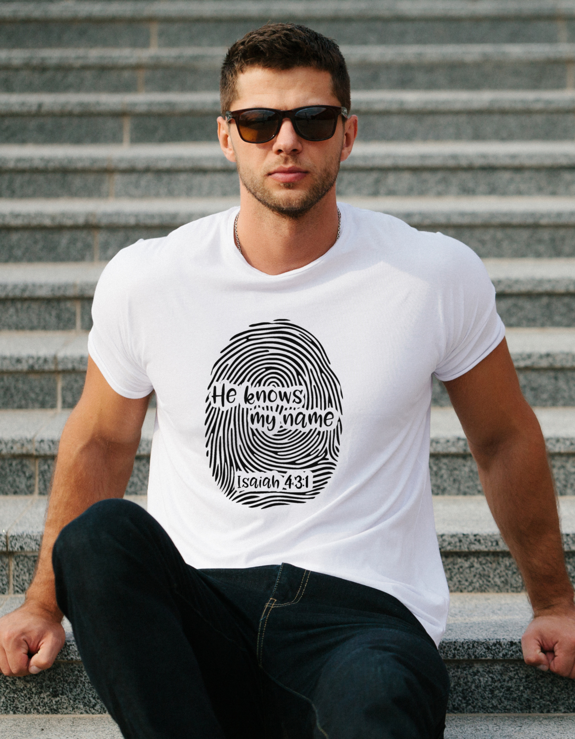 HE KNOWS MY NAME - TEE