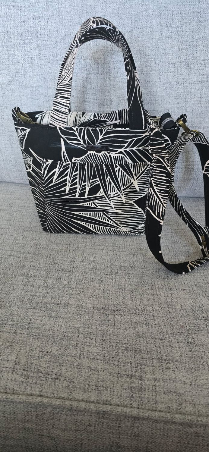 Hawaiian Leaf Print Handbag