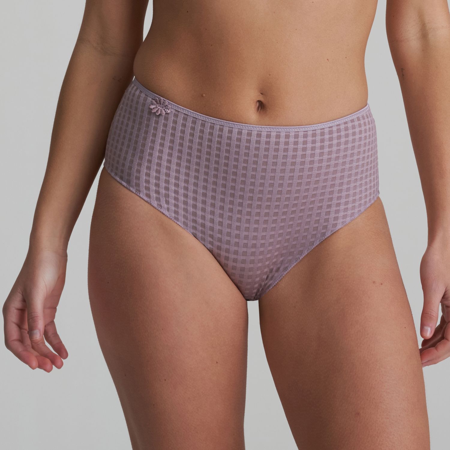 Marie Jo Avero 0500411 SOF