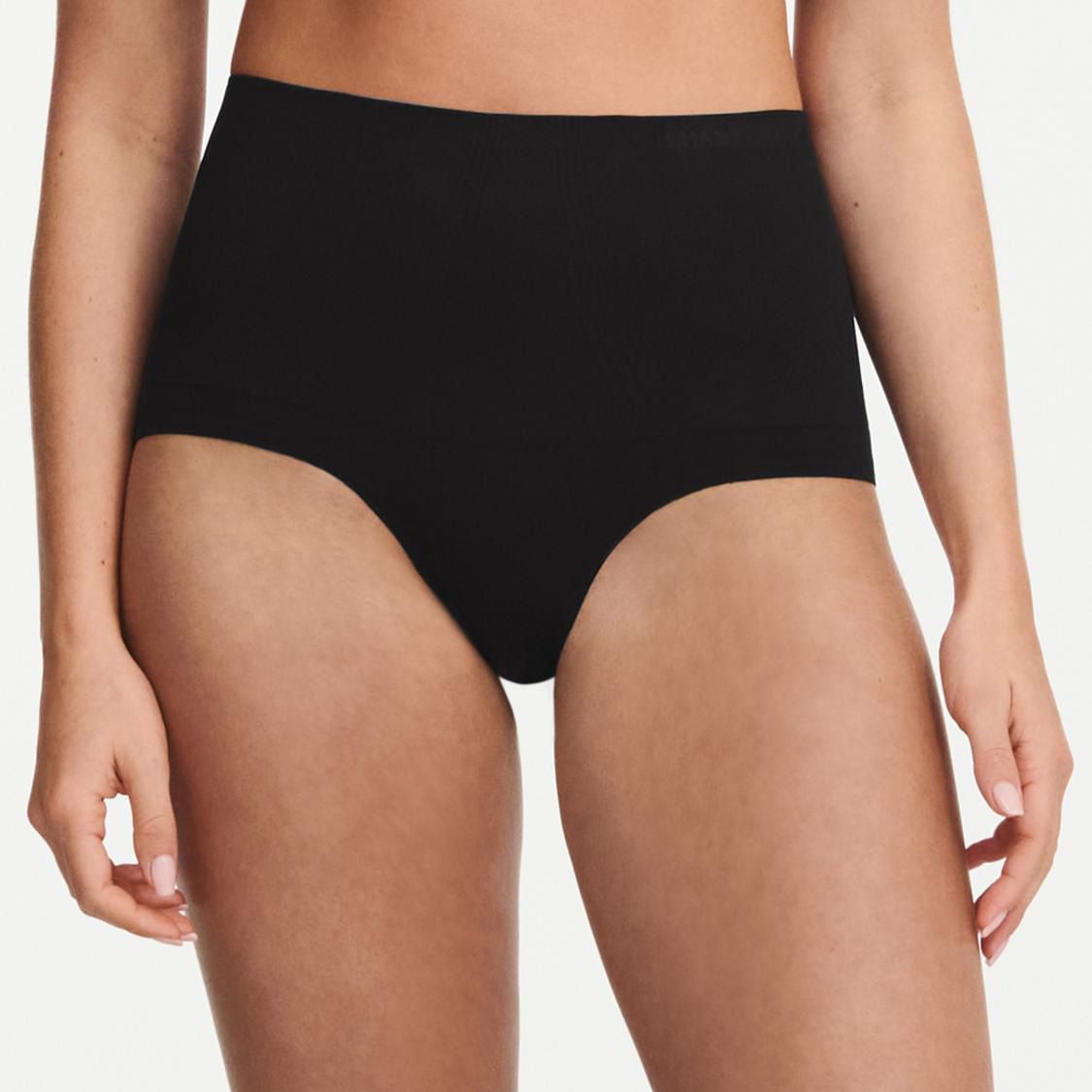 High waisted cut panties - Chantelle - Smooth Comfort - CT10U7 (011) - Black