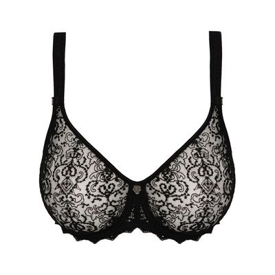 Molded bra