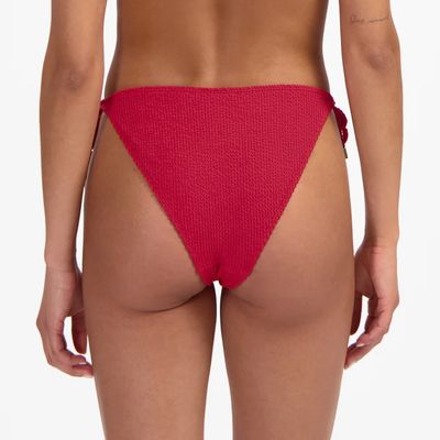 Beach Life Lipstick Red 204B 479