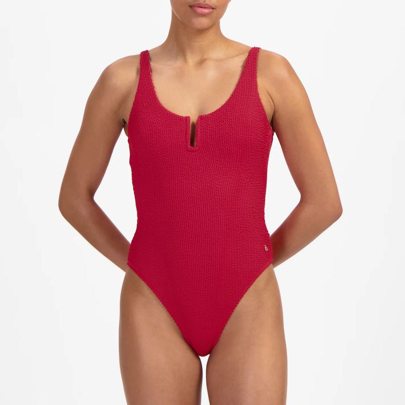 Beach Life Lipstick Red 302F 479