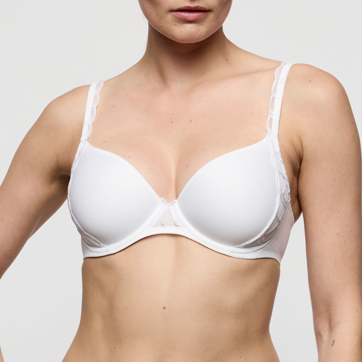 Marie Jo Heleen 0102864 WIT