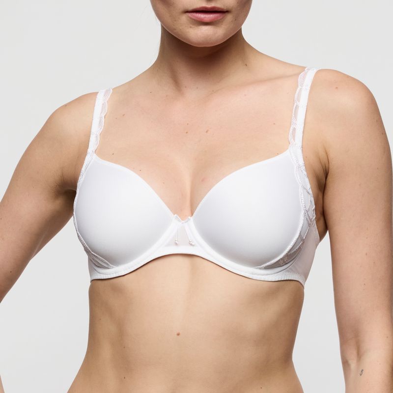 Marie Jo Heleen 0102864 WIT