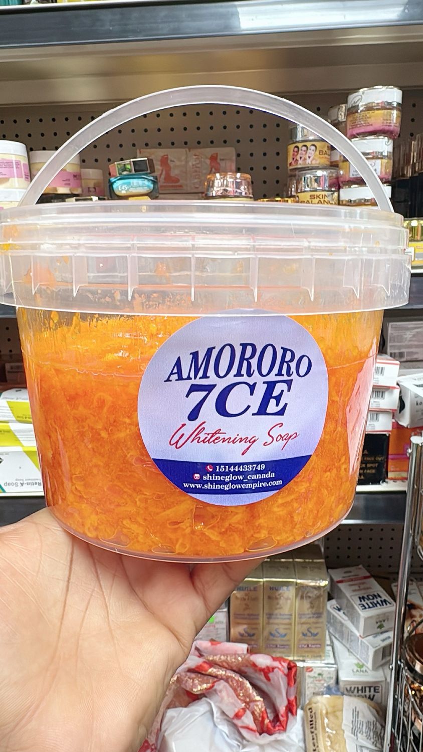 Amororo 7ce Whitening Soap
