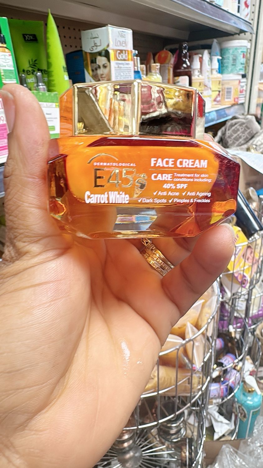 E45 FACE CREAM ANTI ACNE ,DARK SPOTS CARROT
