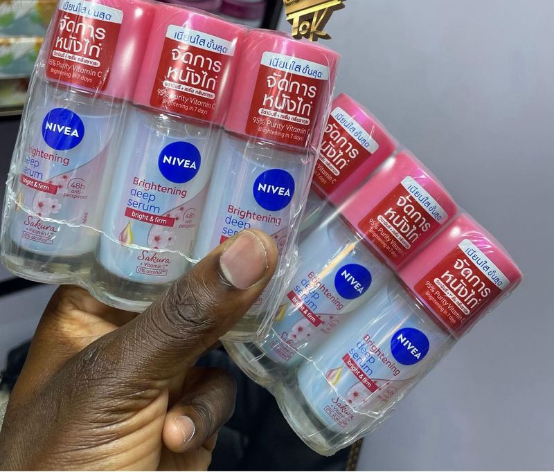 NIVEA ROLL ON FOR DARK AMPITS( ONE BOTTLE)